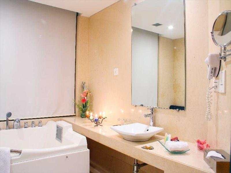เดอะ บีตเทิ้ลโฮเต็ล Hotel มุมไบ ภายนอก รูปภาพ