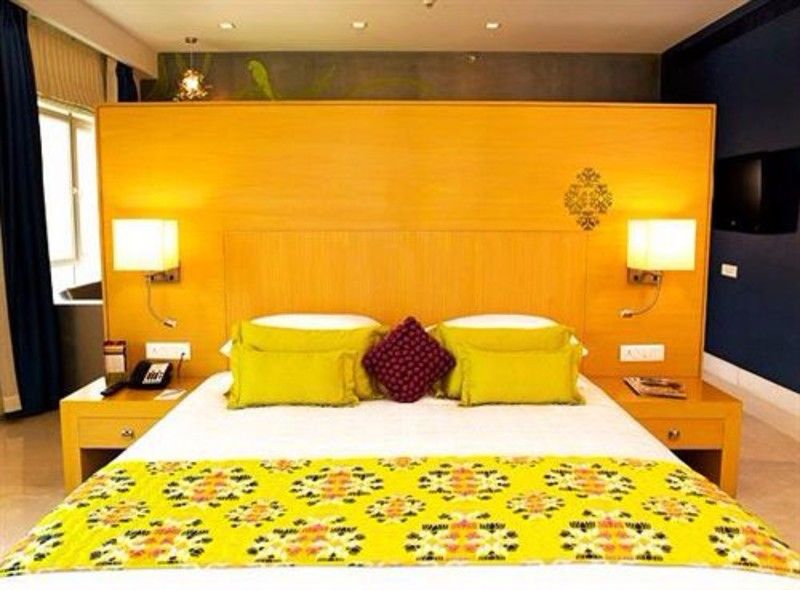 เดอะ บีตเทิ้ลโฮเต็ล Hotel มุมไบ ภายนอก รูปภาพ